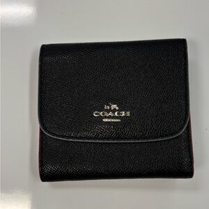 Coach Black Textured Leather Wallet. New with Tags. Floral inside design
